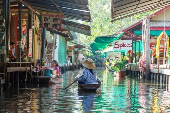 damnoen saduak bangkok