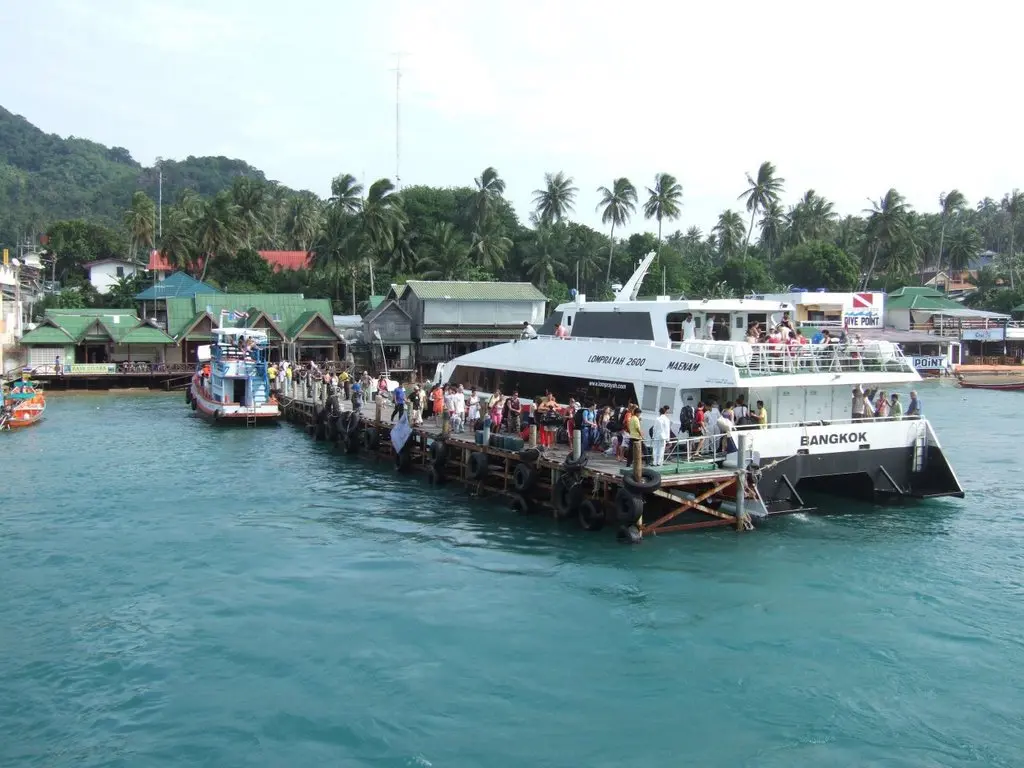 como llegar a koh tao